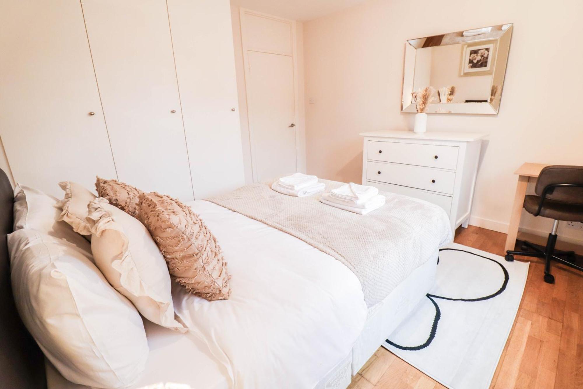 Gorgeous 2-Bedroom London Apartment 伦敦 外观 照片